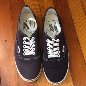 Vans- navy